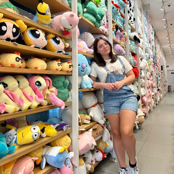 Meet your Posher, Gauna - Picture 1 of 1